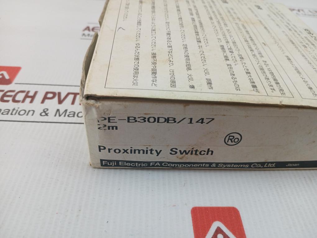 Fuji Electric Proximity Switch 10-30Vdc Pe-b30Db/147