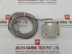 Fuji Electric Proximity Switch 10-30Vdc Pe-b30Db/147