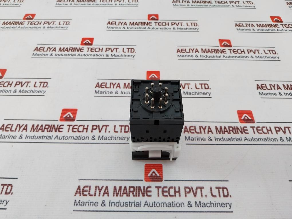 Fuji Electric Pxf4Abu2-4Vy00 Temperature Controller 50/60Hz