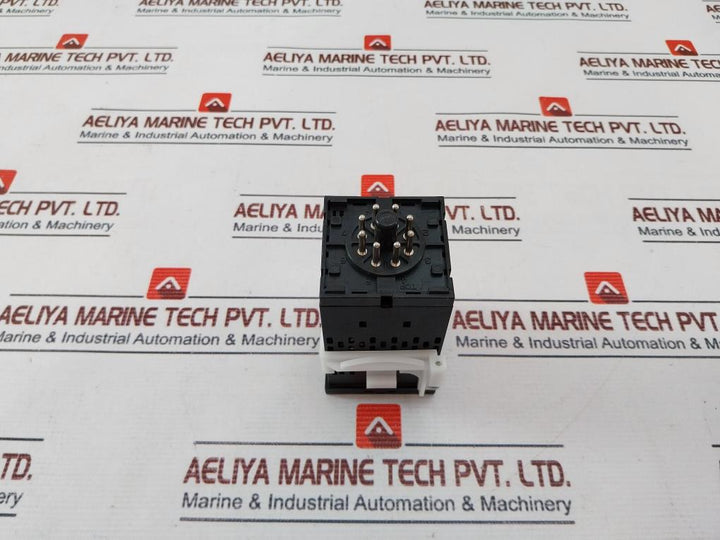 Fuji Electric Pxf4Abu2-4Vy00 Temperature Controller 50/60Hz