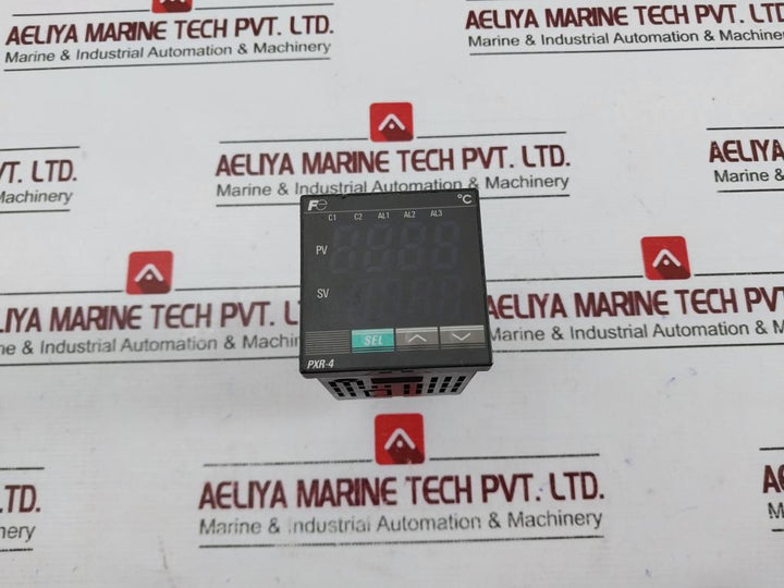 Fuji Electric Pxr4Tas1-0V200 Temperature Controller 4Y01204T 100-240Vac