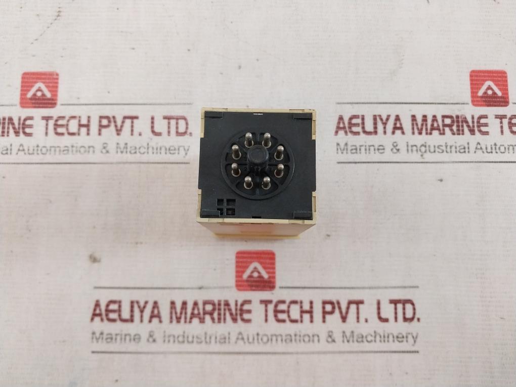 Fuji Electric Pxz-4 Temperature Controller 3429896T 100-240Vac 50/60Hz 15Va