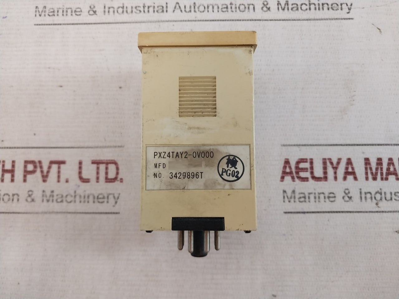 Fuji Electric Pxz-4 Temperature Controller 3429896T 100-240Vac 50/60Hz 15Va