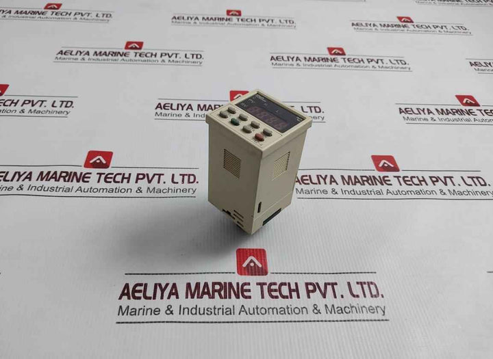 Fuji Electric Pxz4tay2-5v000 Temperature Controller 100-240vac-50/60hz