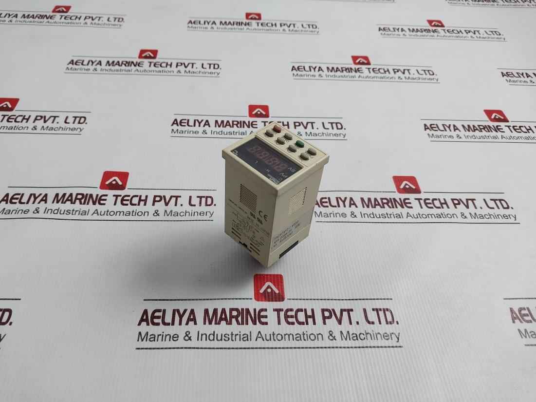 Fuji Electric Pxz4tay2-5v000 Temperature Controller 100-240vac-50/60hz