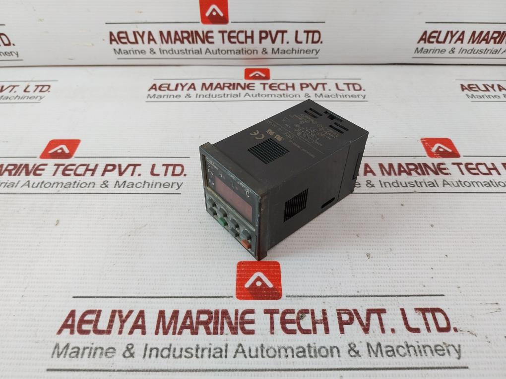 Fuji Electric Pxz4Tay2-5Vc26-d Temperature Controller 100-240Vac 50/60Hz 15Va