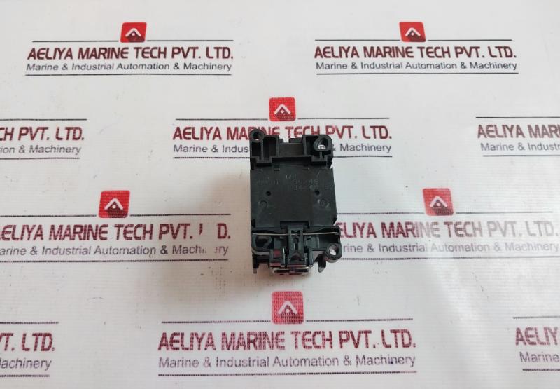 Fuji Electric Sc-03 Magnetic Contactor 11A 380-400V 50Hz 400-440V 60Hz Aux 1No