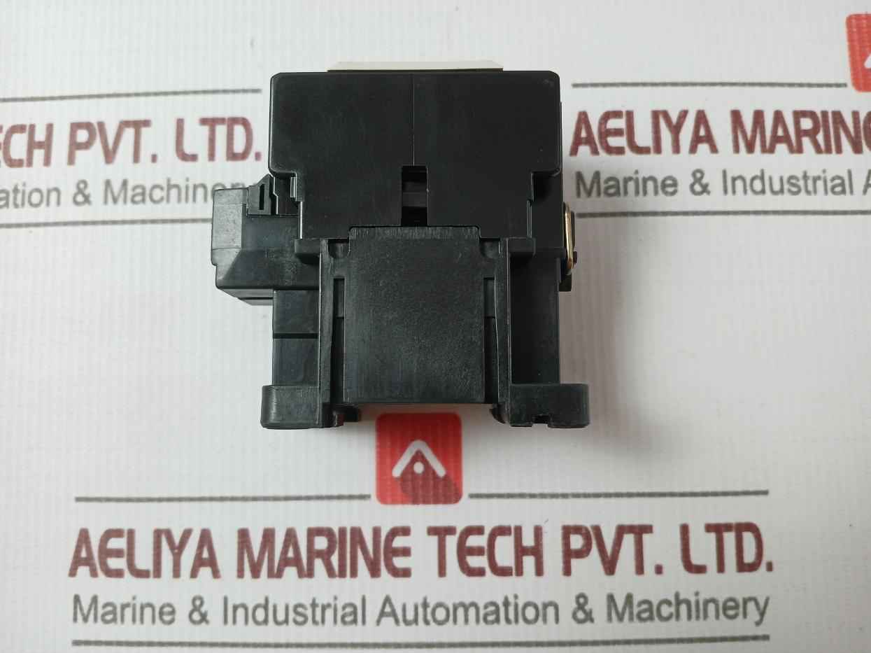 Fuji Electric Sc-03 Magnetic Contactor 11A 380–440Vac