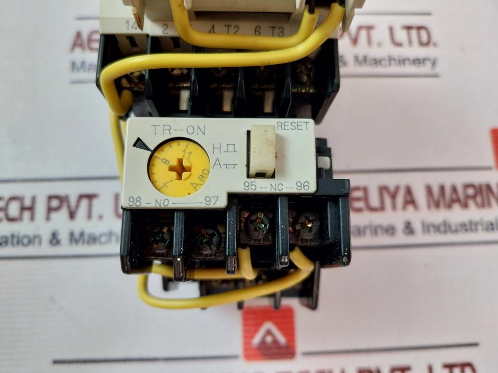 Fuji Electric Sc-05 Contactor With Tr-0N 50Hz 100V