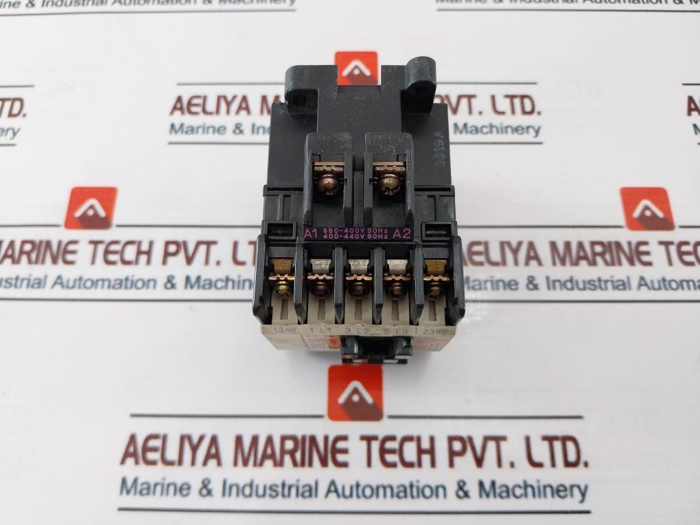Fuji Electric Sc-05 [13]/4Nc0G0 Magnetic Contactor 20A