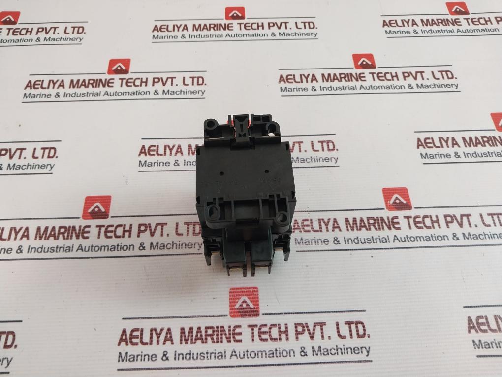 Fuji Electric Sc-05 [13] Magnetic Contactor 4Nc0G0 50/60Hz