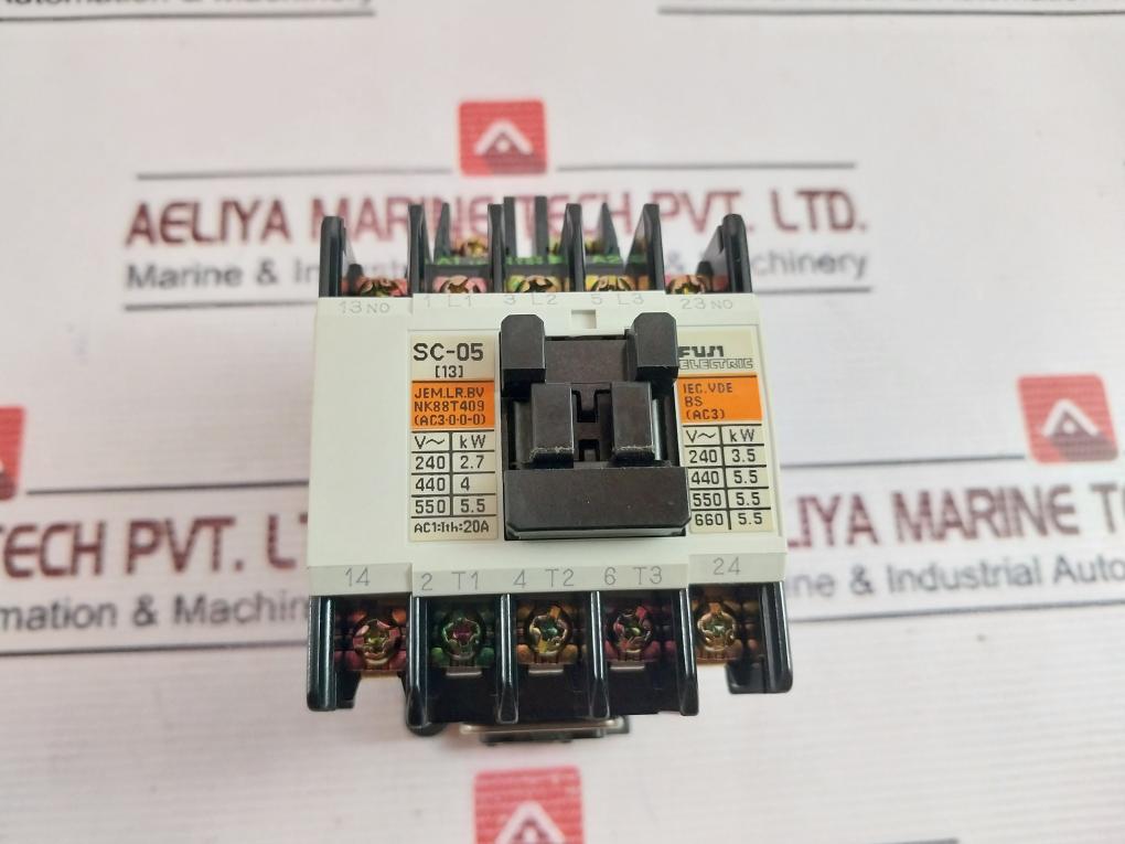 Fuji Electric Sc-05 [13] Magnetic Contactor 4Nc0G0 50/60Hz
