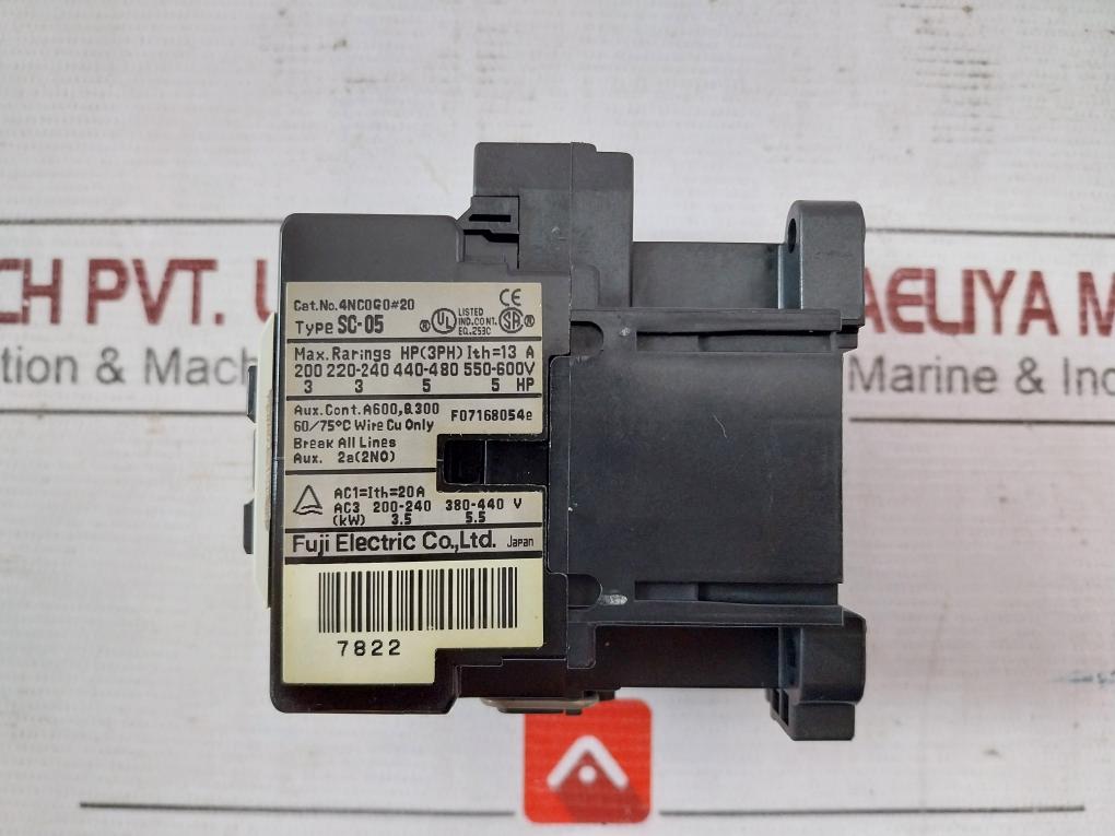 Fuji Electric Sc-05 [13] Magnetic Contactor Nk88T409 F07168054E 200-220V 60Hz