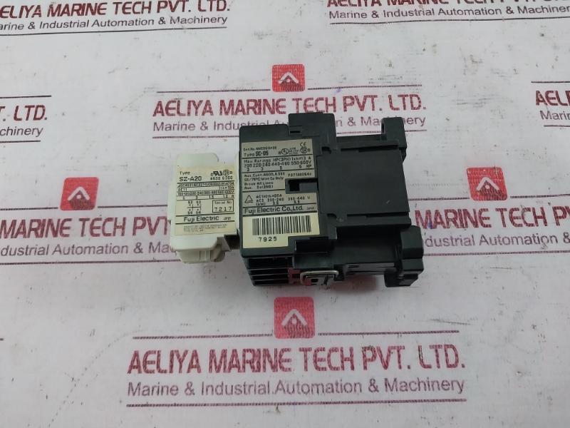 Fuji Electric Sc-05 [13] Magnetic Contactor Sz-a20 Nk88T409 13A 100-110V 60Hz