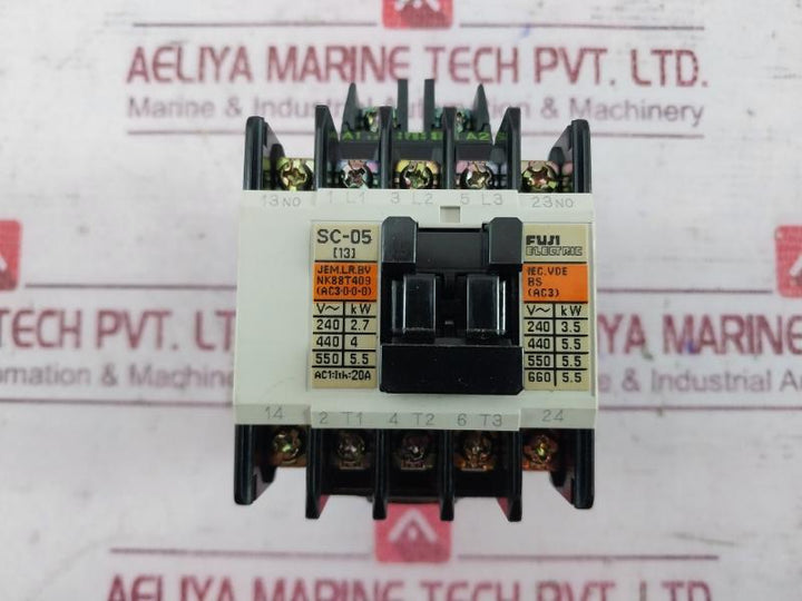 Fuji Electric Sc-05 [13] Magnetic Contactor Sz-a20 Nk88T409 13A 100-110V 60Hz