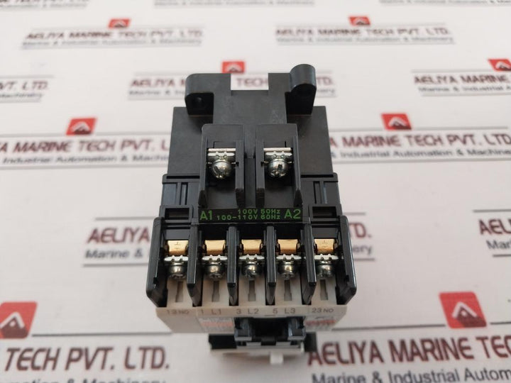 Fuji Electric Sc-05[13] Magnetic Switch With Tr-0N/Tr-on Thermal Overload Relay