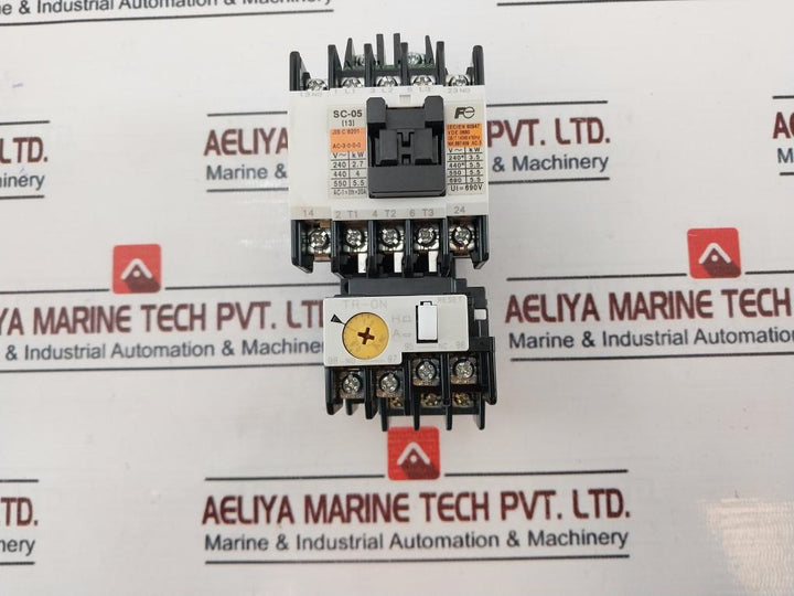 Fuji Electric Sc-05[13] Magnetic Switch With Tr-0N/Tr-on Thermal Overload Relay