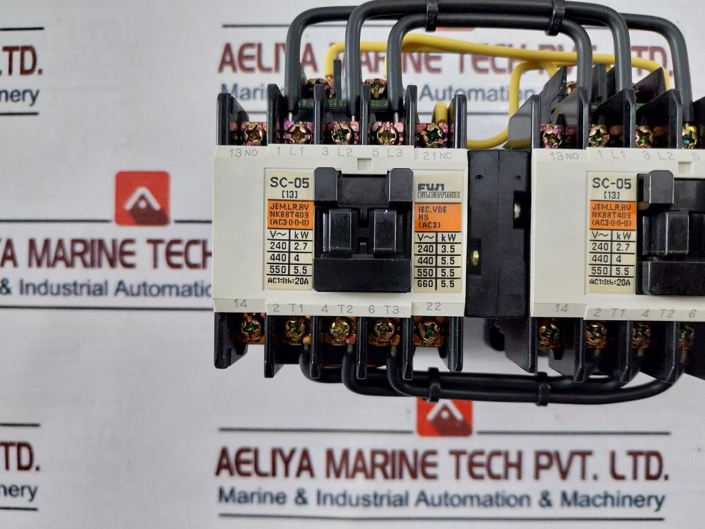 Fuji Electric Sc-05 (13)/Sz-rm Magnetic Contactor 20A 100-110V