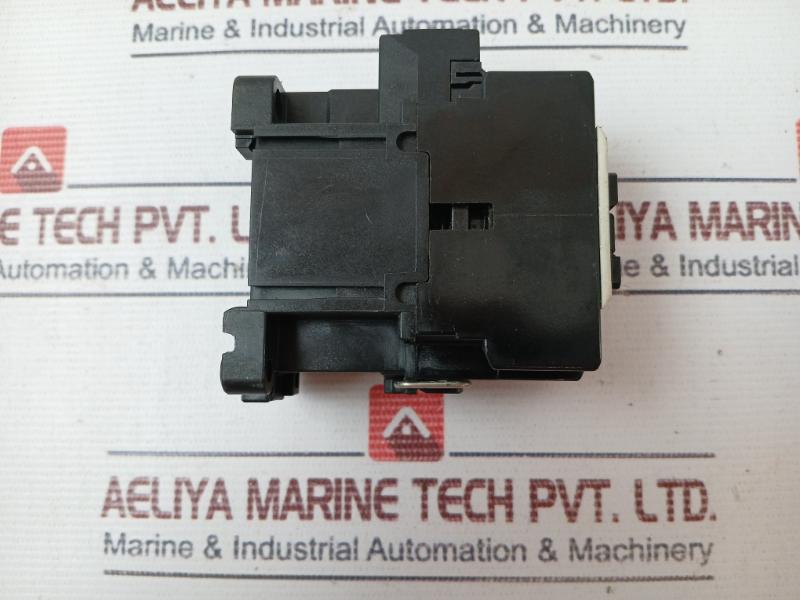 Fuji Electric Sc-0 [13] Magnetic Contactor 4Nc0F0 100-110V 60Hz 32A Auxiliary