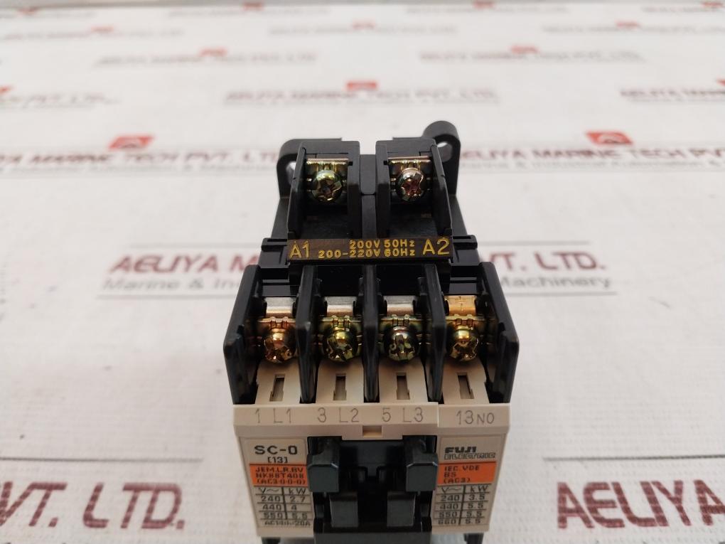 Fuji Electric Sc-0 [13] Magnetic Contactor Nk88T408 20A 200-220V 60Hz Ac220V