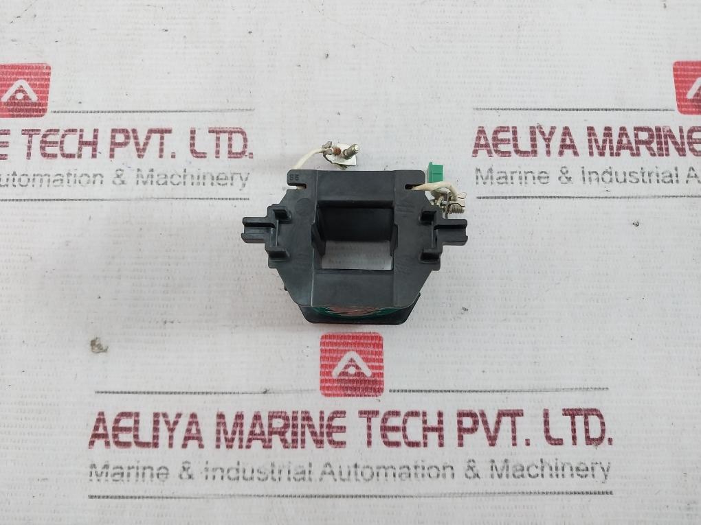 Fuji Electric Sc-2S Magnetic Contactor 100V Ac Coil Sc-3 S5 Series