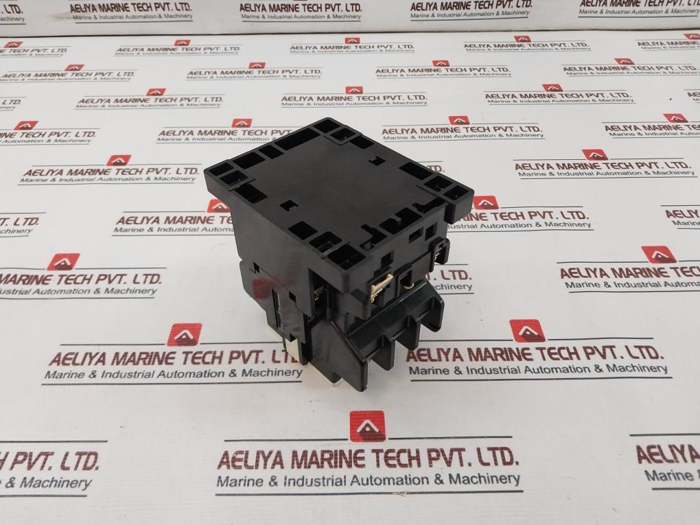 Fuji Electric Sc-2Sn [50] Magnetic Contactor 50A 380-400V 50Hz