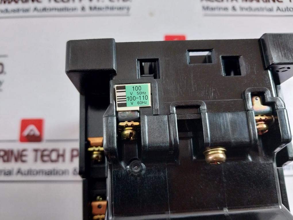 Fuji Electric Sc-2Sn (50) Magnetic Contactor 88310-00.039214 80A 100-110V 60Hz