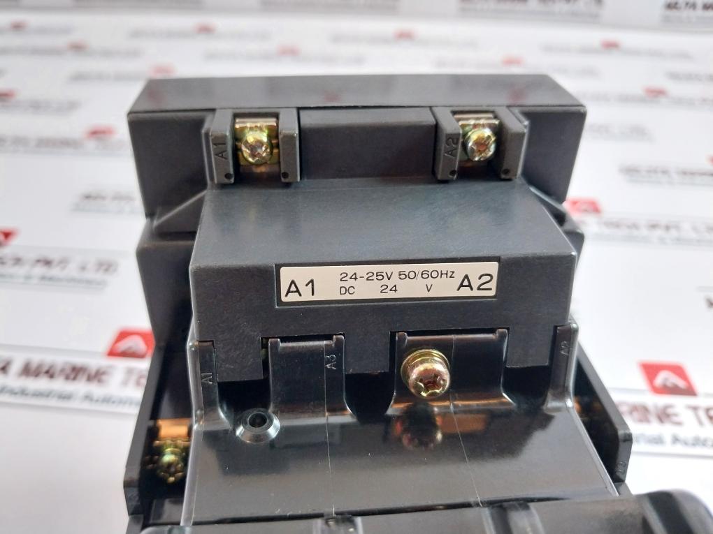 Fuji Electric Sc-3N/Se (65) Magnetic Contactor 882207A, 100A 24-25V 50/60Hz