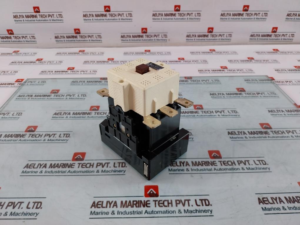 Fuji Electric Sc-4N [80] Magnetic Contactor 135A 380-450V 50/60Hz