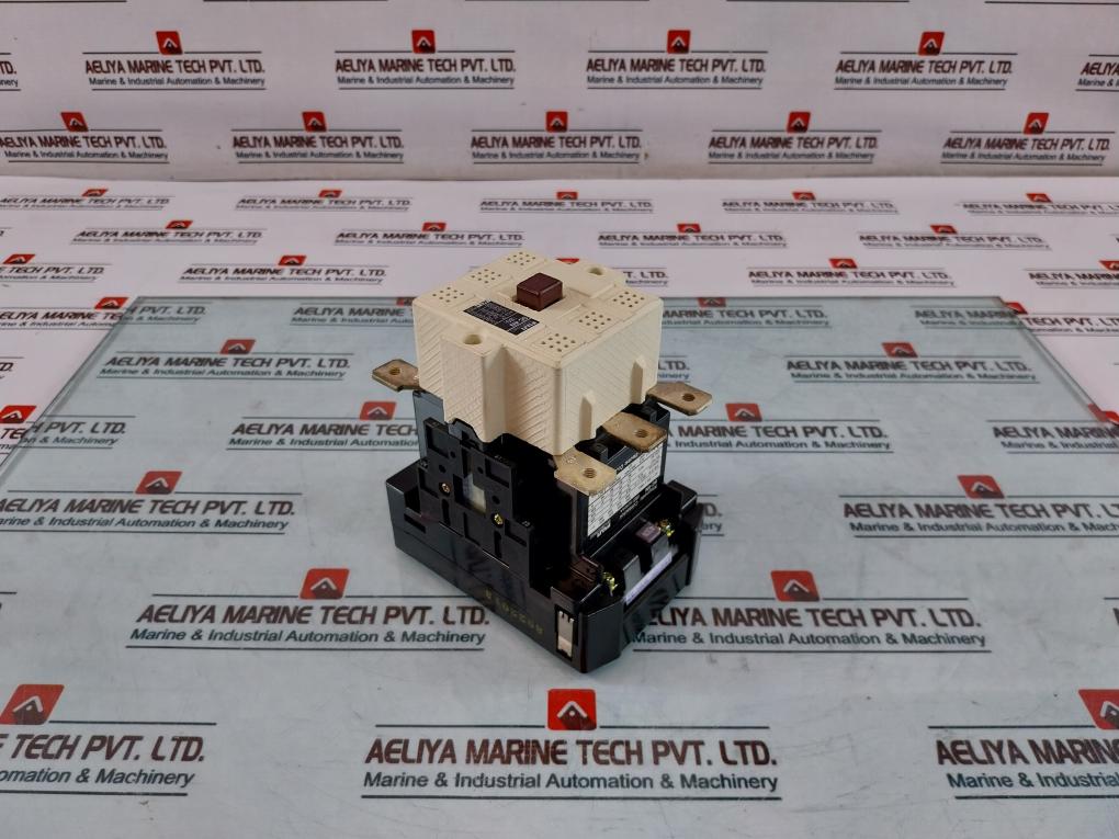 Fuji Electric Sc-4N [80] Magnetic Contactor 135A 380-450V 50/60Hz