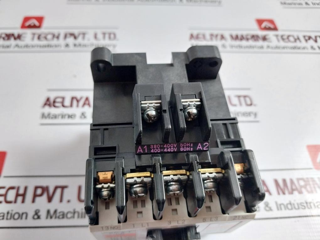 Fuji Electric Sc-5-1 Ac Magnetic Contactor 32a 690v