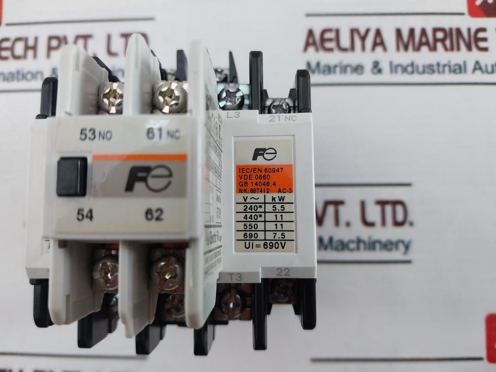Fuji Electric Sc-5-1 [19] Magnetic Contactor With Sz-a11 Auxiliary Contact Block