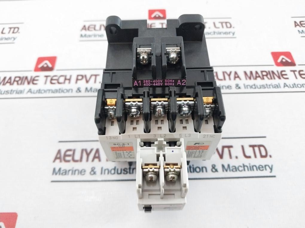 Fuji Electric Sc-5-1 [19] Magnetic Contactor With Sz-a11 Auxiliary Contact Block