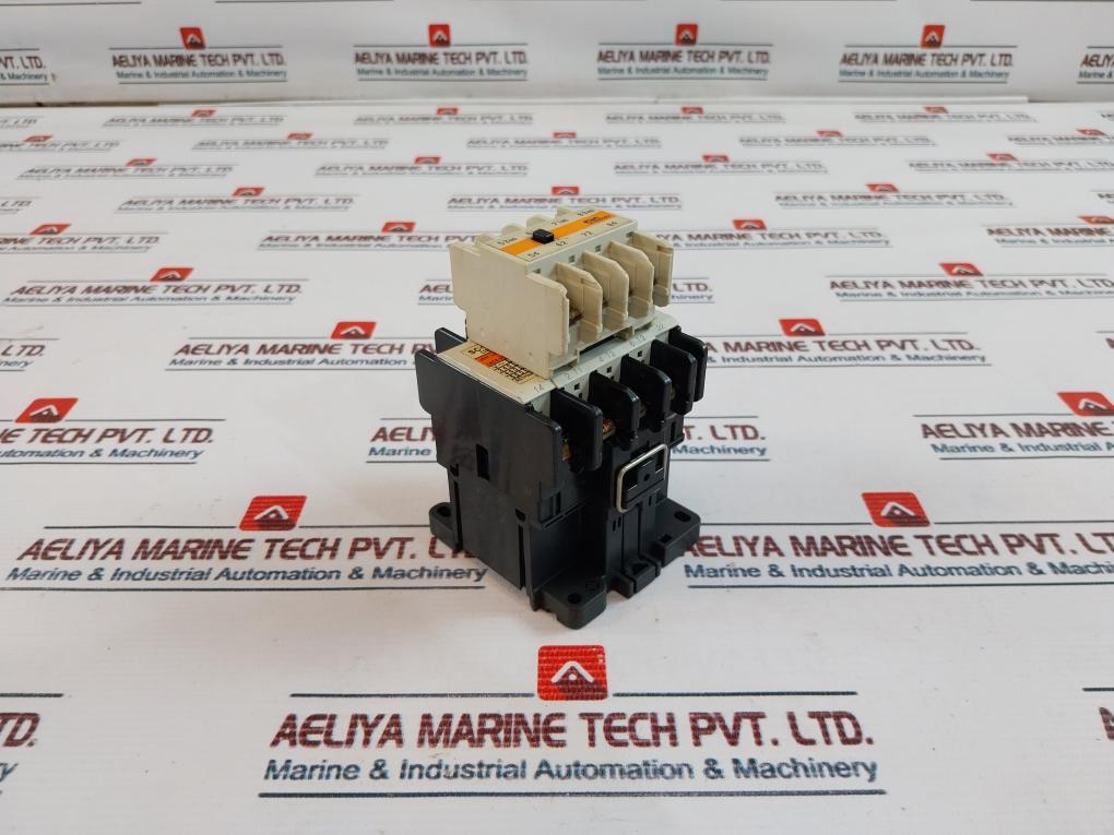 Fuji Electric Sc-5-1 Magnetic Contactor W/ Sz-a22 Contact Block