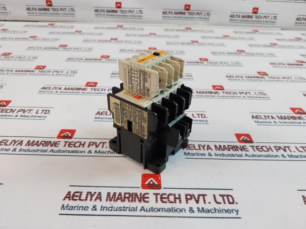 Fuji Electric Sc-5-1 Magnetic Contactor W/ Sz-a22 Contact Block