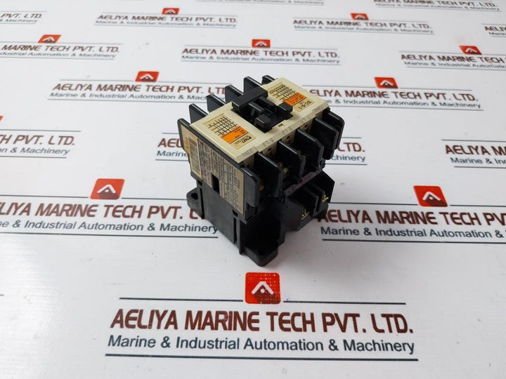 Fuji Electric Sc-5-1 [19] Magnetic Contactor 88T412 3 Phase 20A 380-440V 50/60Hz