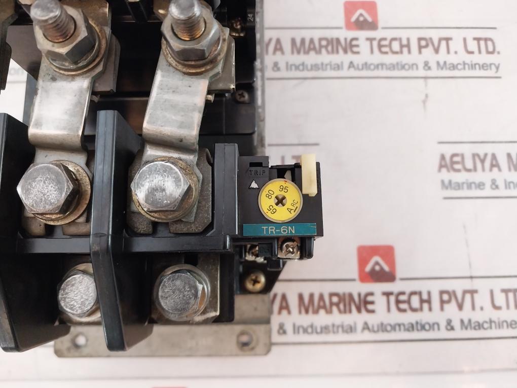 Fuji Electric Sc-5N [93] Magnetic Contactor 150A 100-127V 50/60Hz