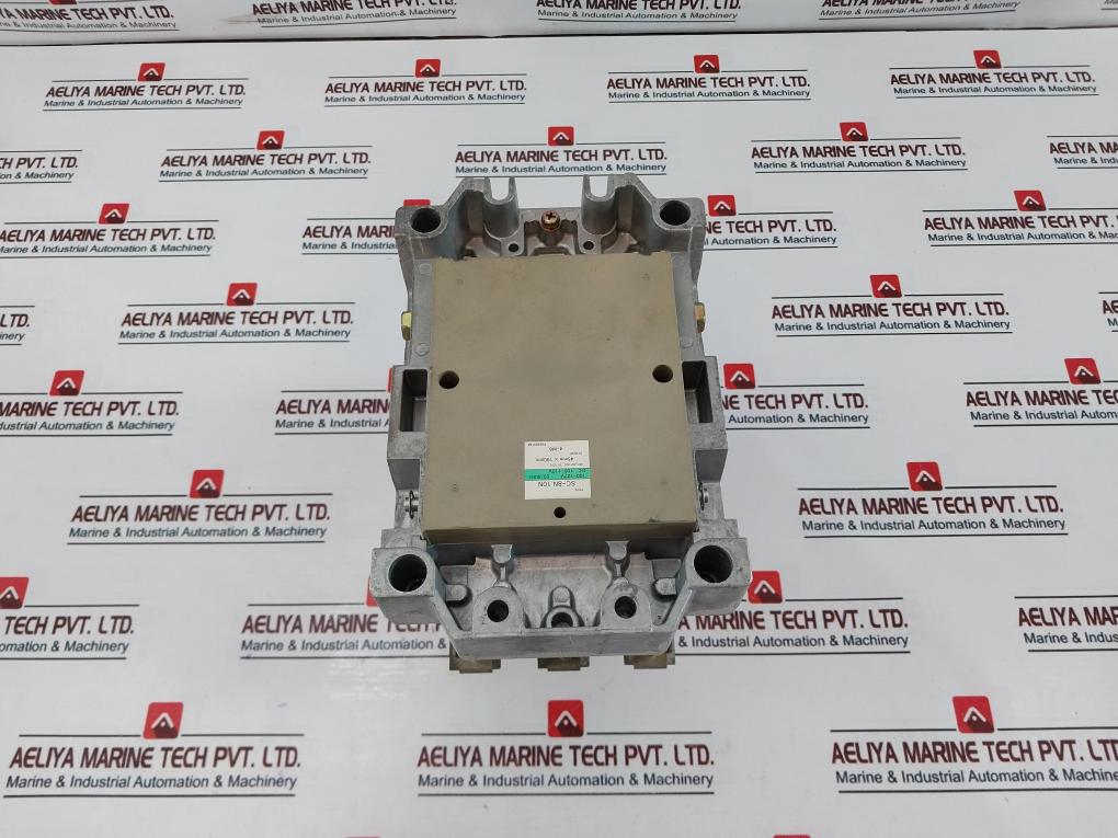 Fuji Electric Sc-8N [180] Magnetic Contactor 260A 100-127V 50/60Hz