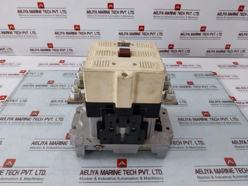 Fuji Electric Sc-8n [180] Magnetic Contactor 260a