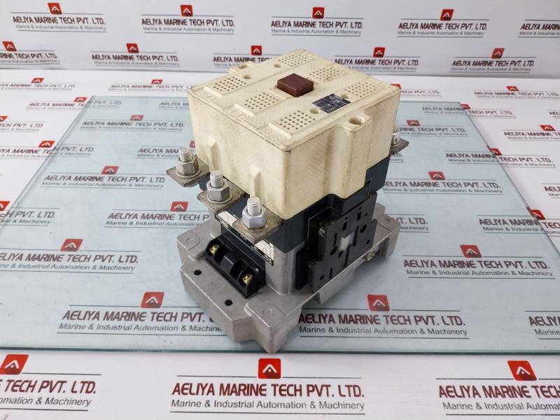 Fuji Electric Sc-8n [180] Magnetic Contactor 260a