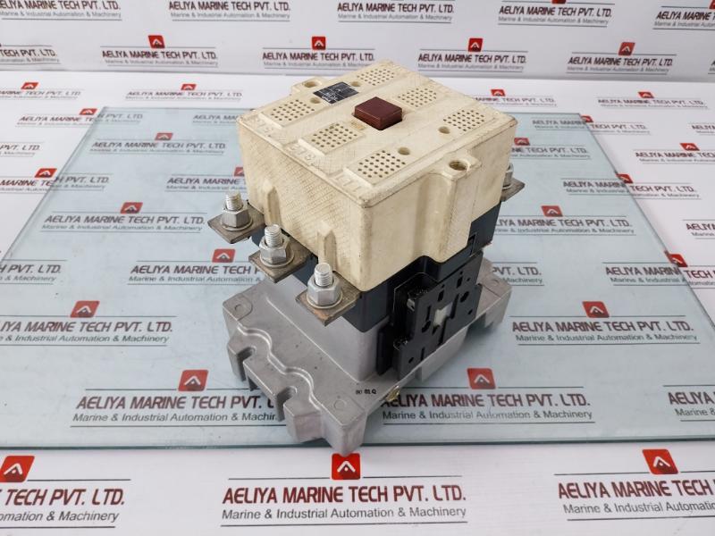 Fuji Electric Sc-8n [180] Magnetic Contactor 260a
