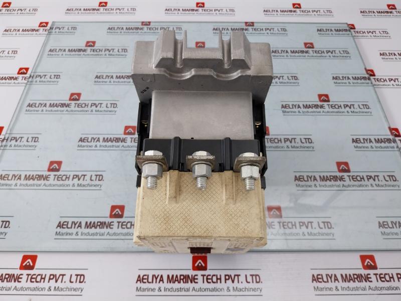 Fuji Electric Sc-8n [180] Magnetic Contactor 260a