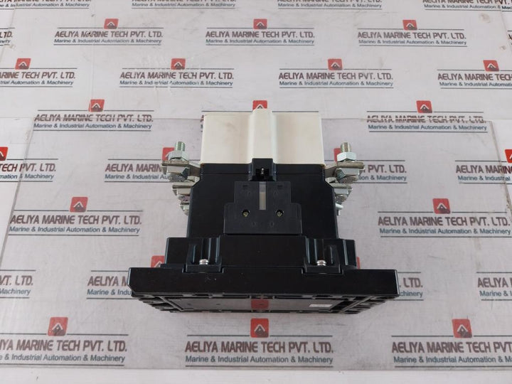 Fuji Electric Sc-n10 Magnetic Contactor Sc2Cbaa-c