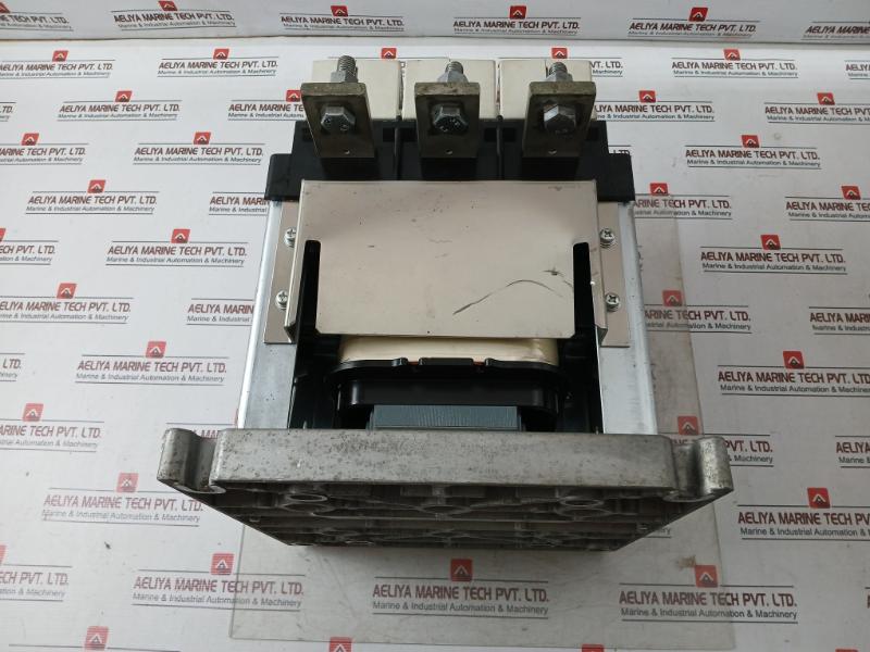Fuji Electric Sc-n16 [800] Contactor Sc8Abaa 3Nc6H0 800A 8Kv 380-450V 50/60Hz
