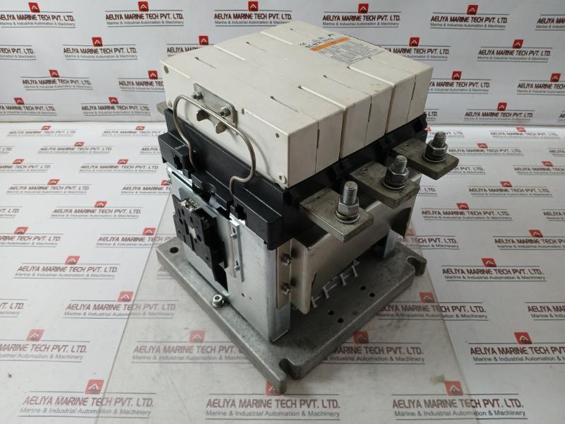Fuji Electric Sc-n16 [800] Contactor Sc8Abaa 3Nc6H0 800A 8Kv 380-450V 50/60Hz