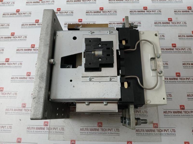 Fuji Electric Sc-n16 [800] Contactor Sc8Abaa 3Nc6H0 800A 8Kv 380-450V 50/60Hz