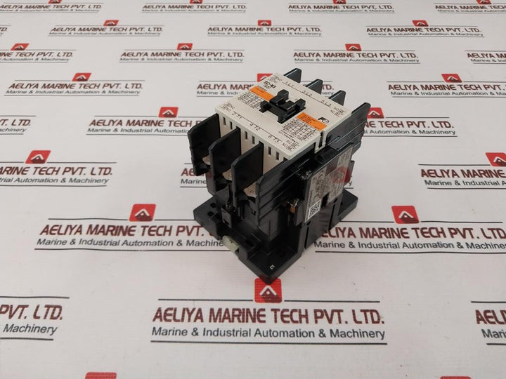 Fuji Electric Sc-n3 [65] Magnetic Contactor Ac440V 60Hz