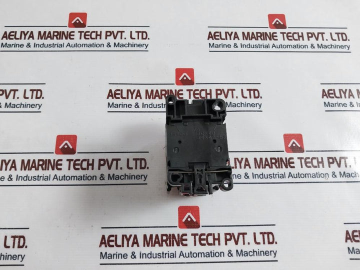 Fuji Electric SH-4 Auxiliary Contactor 200V 50Hz 200-220V 60Hz
