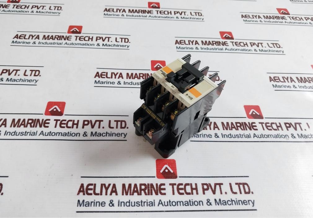 Fuji Electric SH-4 Auxiliary Contactor 200V 50Hz 200-220V 60Hz