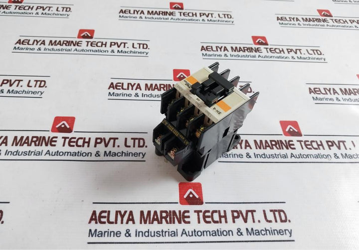 Fuji Electric SH-4 Auxiliary Contactor 200V 50Hz 200-220V 60Hz